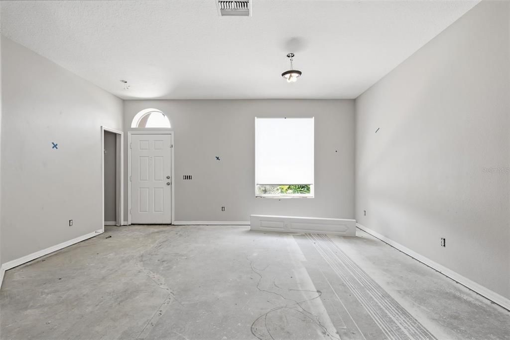 Active With Contract: $349,900 (4 beds, 3 baths, 2140 Square Feet)