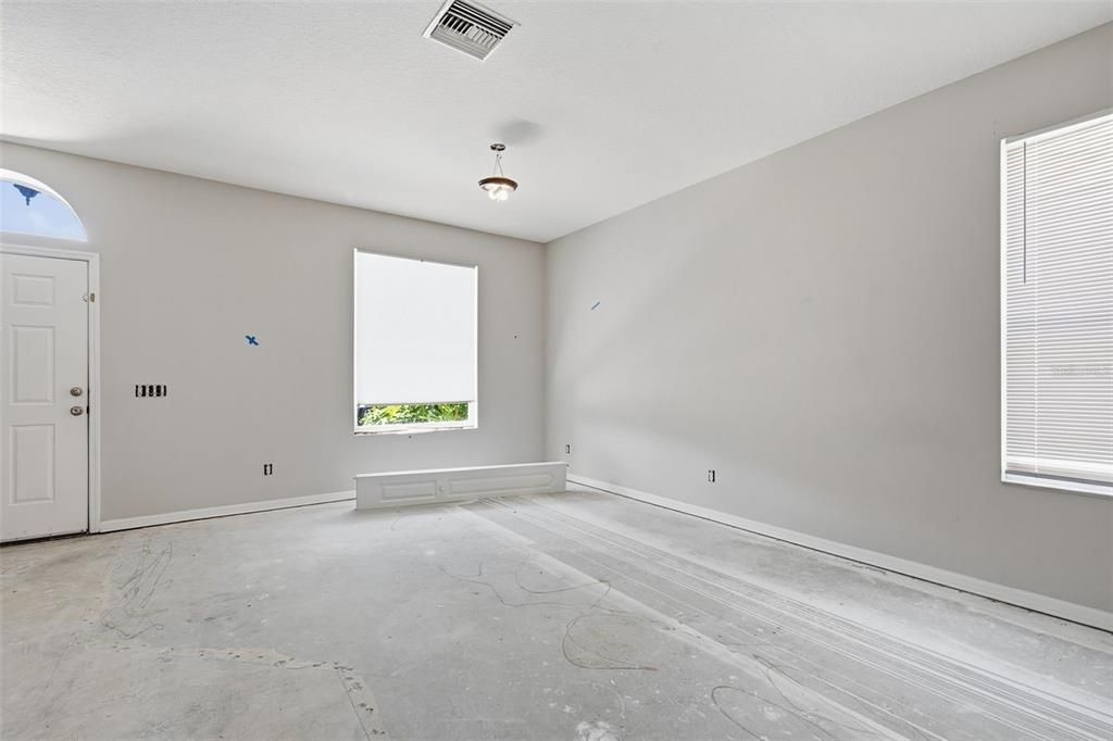 Active With Contract: $349,900 (4 beds, 3 baths, 2140 Square Feet)