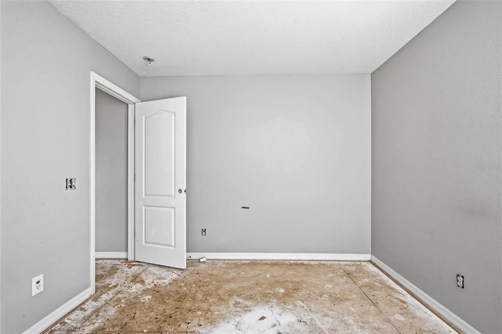 Active With Contract: $349,900 (4 beds, 3 baths, 2140 Square Feet)