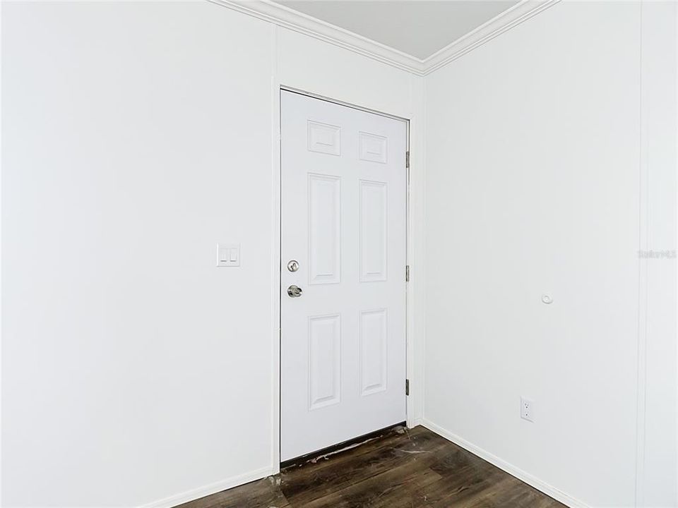 En Venta: $265,000 (3 camas, 2 baños, 1100 Pies cuadrados)