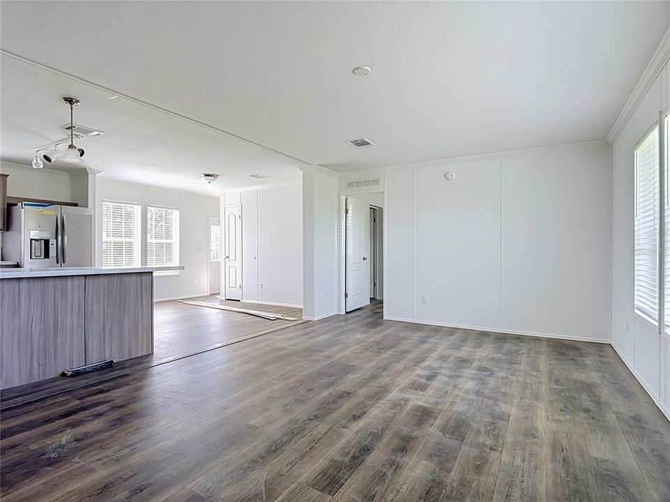 En Venta: $265,000 (3 camas, 2 baños, 1100 Pies cuadrados)