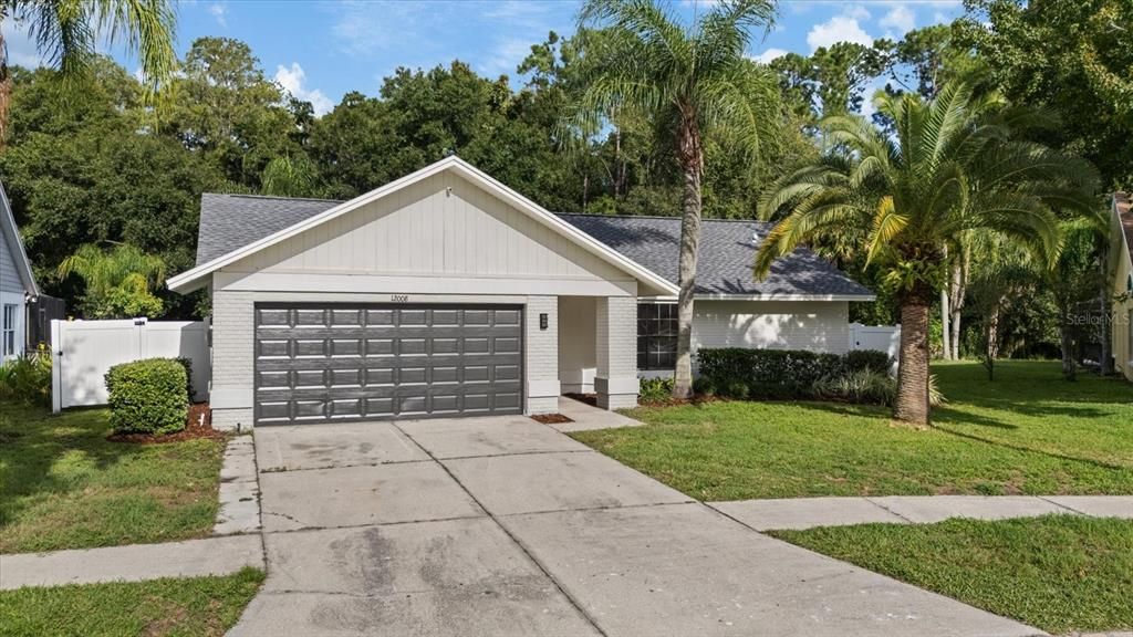 En Venta: $579,999 (4 camas, 3 baños, 1805 Pies cuadrados)