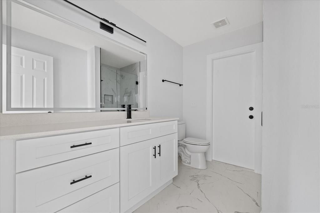 En Venta: $579,999 (4 camas, 3 baños, 1805 Pies cuadrados)