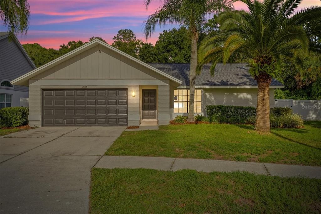 En Venta: $579,999 (4 camas, 3 baños, 1805 Pies cuadrados)
