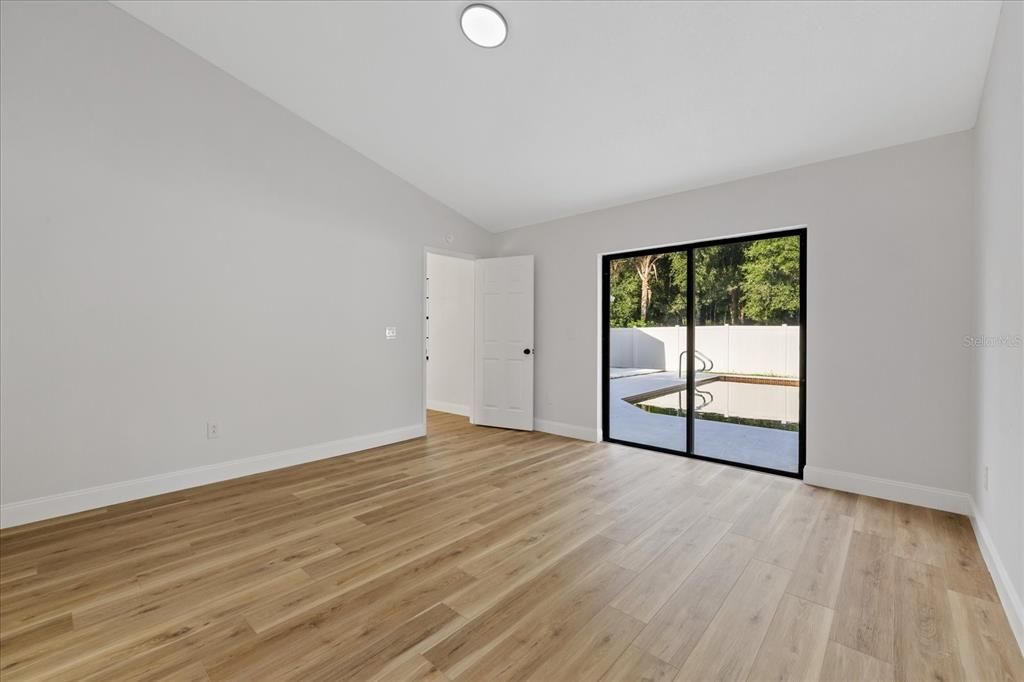 En Venta: $579,999 (4 camas, 3 baños, 1805 Pies cuadrados)