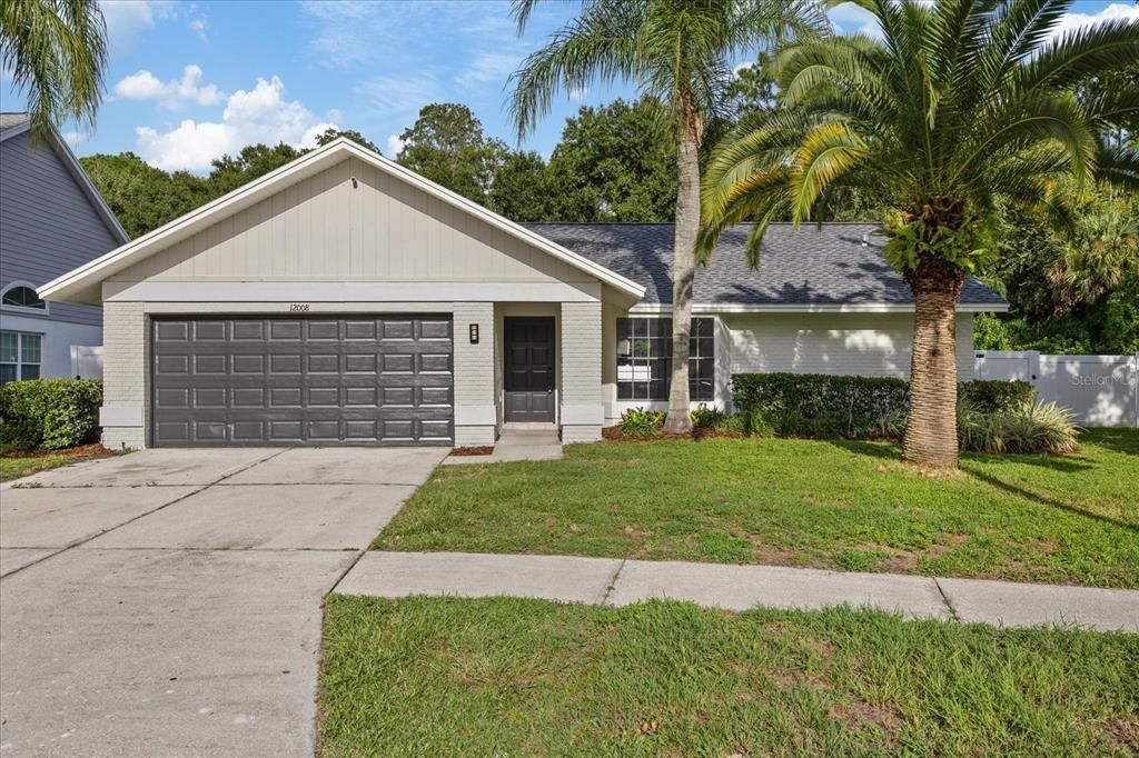En Venta: $579,999 (4 camas, 3 baños, 1805 Pies cuadrados)