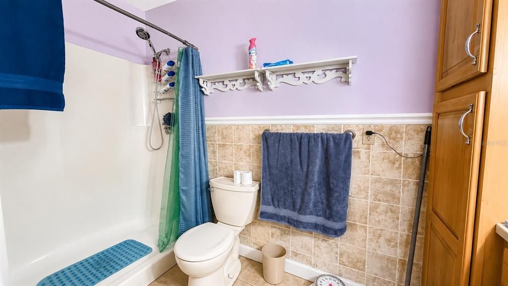 For Sale: $195,000 (2 beds, 2 baths, 1037 Square Feet)