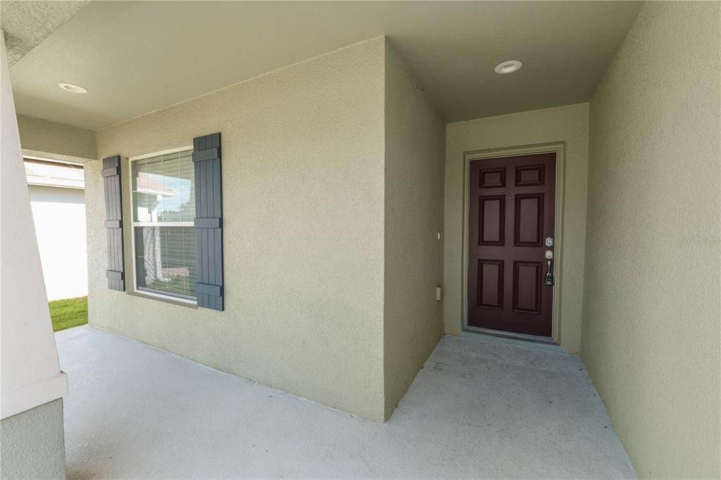 For Rent: $2,200 (4 beds, 2 baths, 1715 Square Feet)