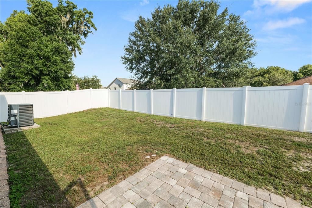 For Rent: $2,200 (4 beds, 2 baths, 1715 Square Feet)