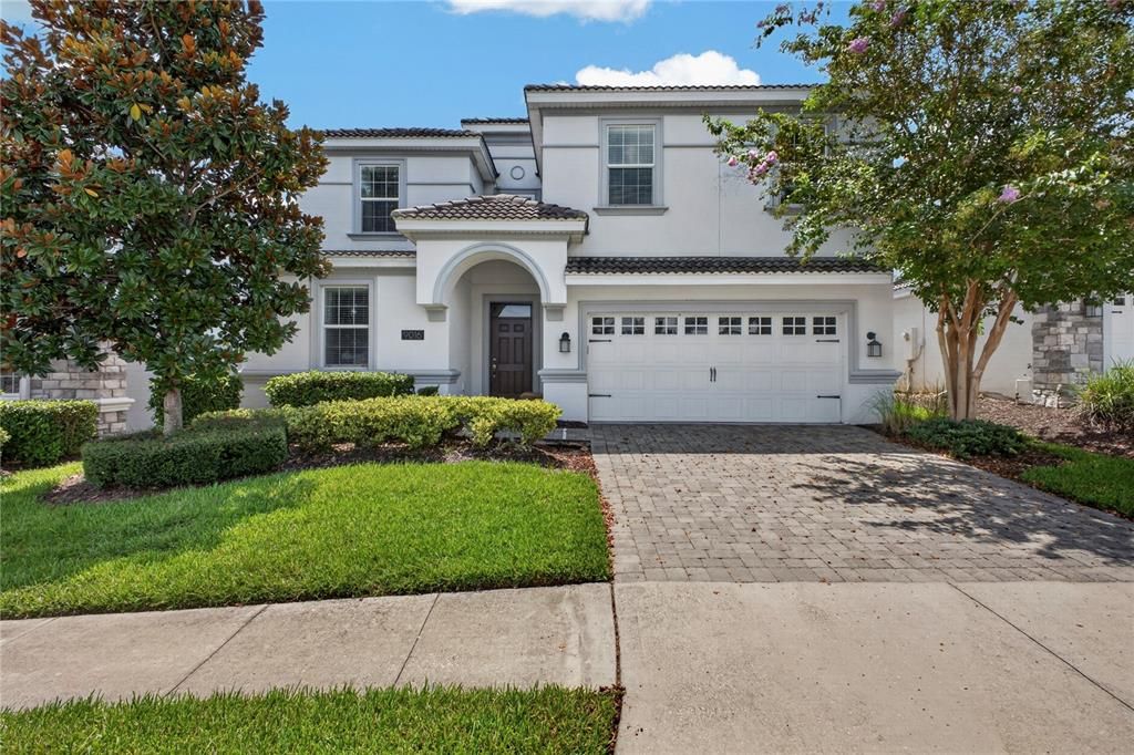 En Venta: $639,000 (8 camas, 5 baños, 3909 Pies cuadrados)
