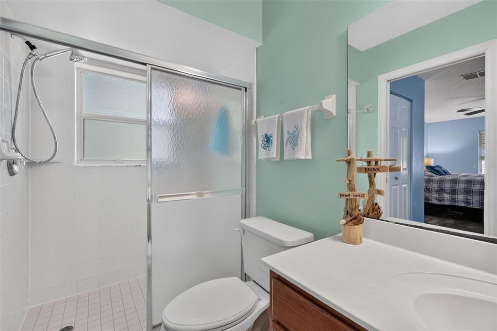 For Sale: $330,000 (2 beds, 2 baths, 1482 Square Feet)
