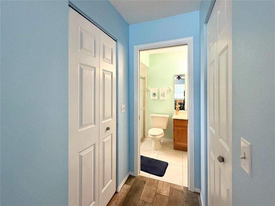 For Sale: $330,000 (2 beds, 2 baths, 1482 Square Feet)