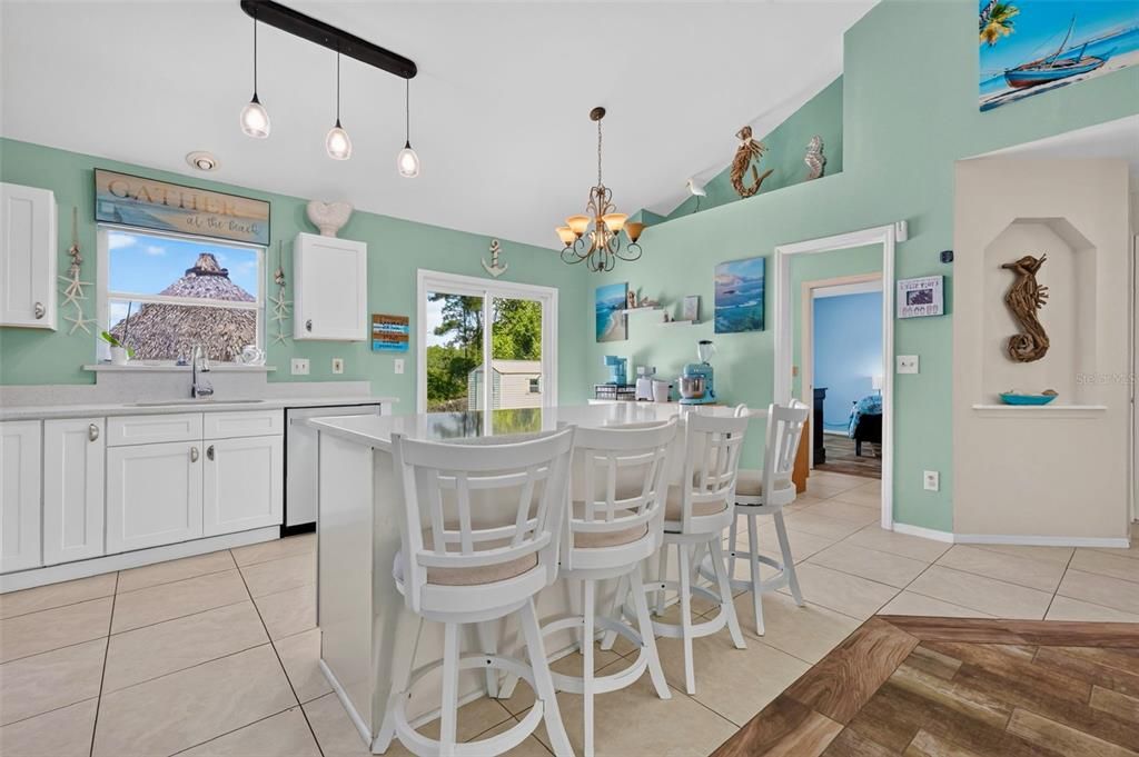 For Sale: $330,000 (2 beds, 2 baths, 1482 Square Feet)