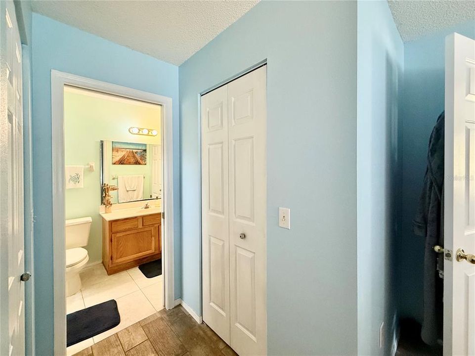 For Sale: $330,000 (2 beds, 2 baths, 1482 Square Feet)