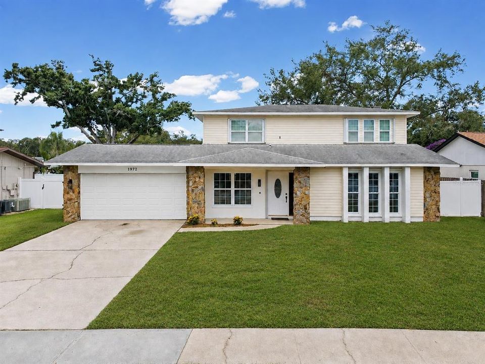 For Sale: $599,000 (4 beds, 2 baths, 2200 Square Feet)