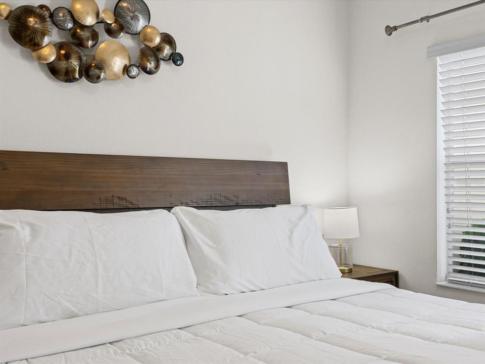 En Venta: $365,000 (4 camas, 3 baños, 1902 Pies cuadrados)
