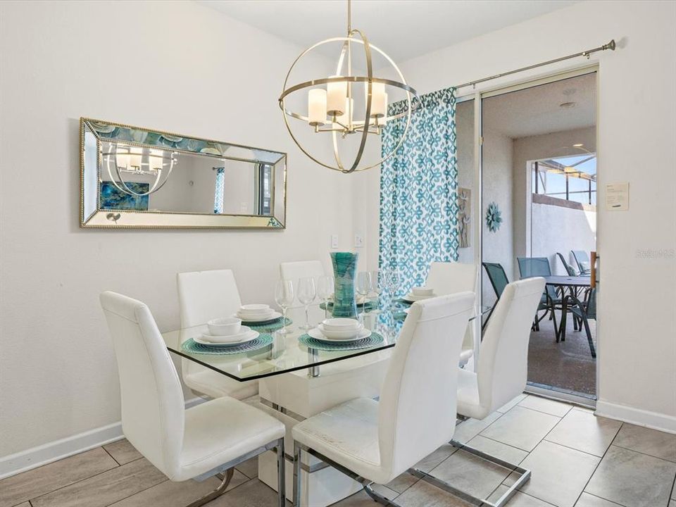 En Venta: $365,000 (4 camas, 3 baños, 1902 Pies cuadrados)