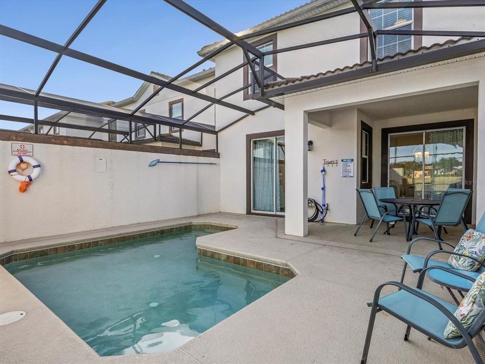 En Venta: $365,000 (4 camas, 3 baños, 1902 Pies cuadrados)