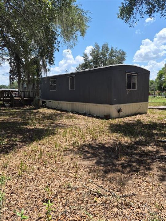 For Sale: $89,700 (2 beds, 1 baths, 784 Square Feet)