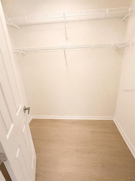На продажу: $329,900 (3 спален, 2 ванн, 1481 Квадратных фут)