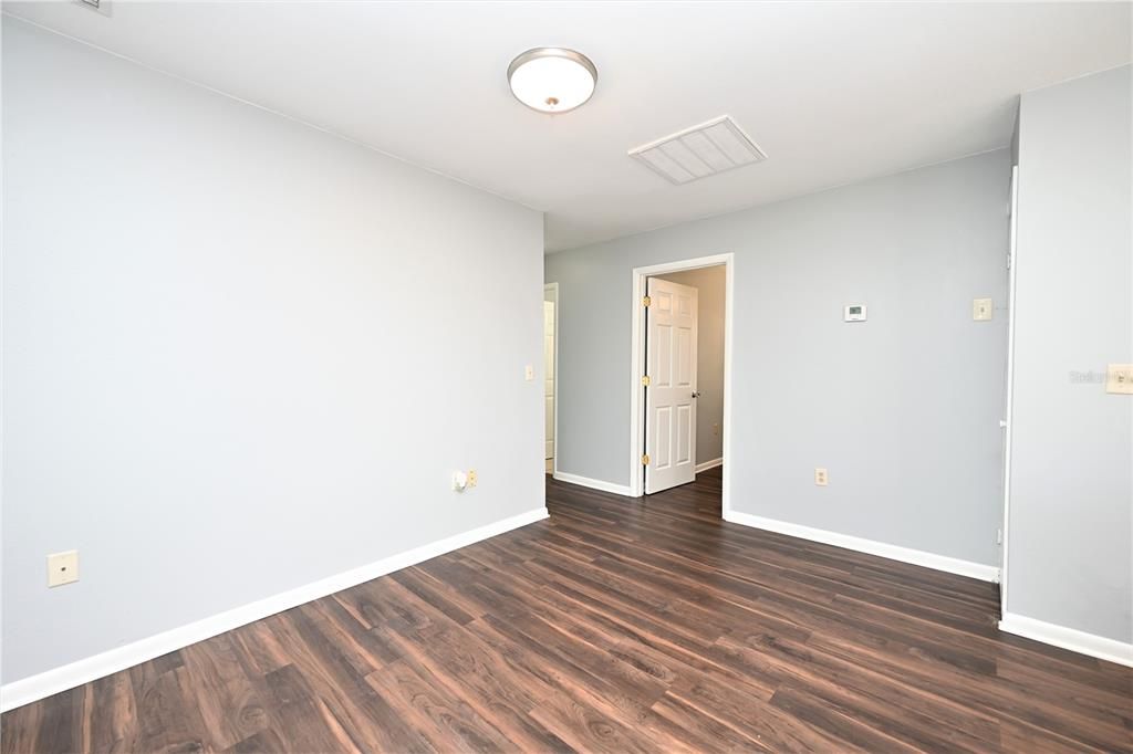 For Rent: $1,760 (3 beds, 2 baths, 1201 Square Feet)
