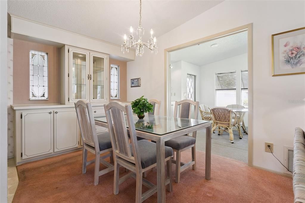 На продажу: $175,000 (2 спален, 2 ванн, 1342 Квадратных фут)