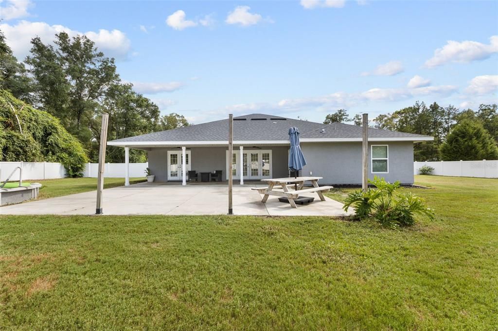 En Venta: $419,900 (4 camas, 3 baños, 2120 Pies cuadrados)