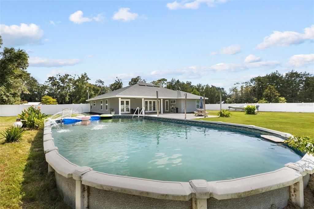 En Venta: $419,900 (4 camas, 3 baños, 2120 Pies cuadrados)