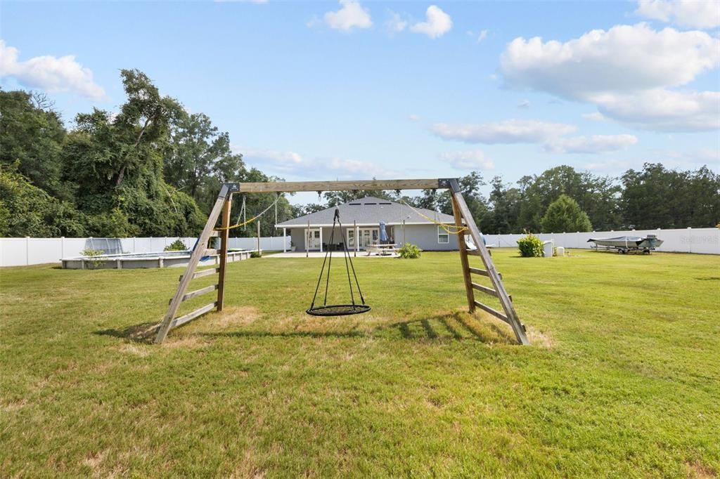 En Venta: $419,900 (4 camas, 3 baños, 2120 Pies cuadrados)