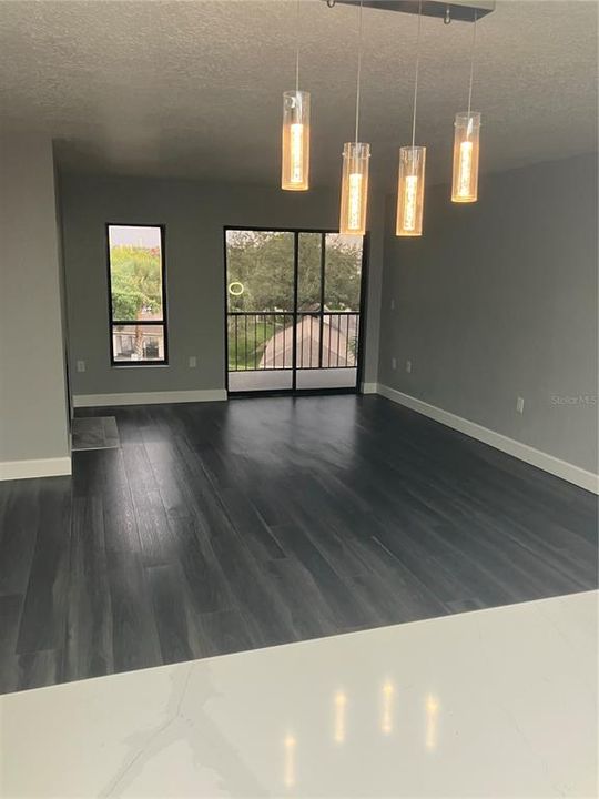 For Rent: $2,300 (3 beds, 2 baths, 1481 Square Feet)