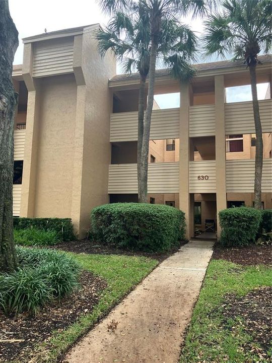 For Rent: $2,300 (3 beds, 2 baths, 1481 Square Feet)