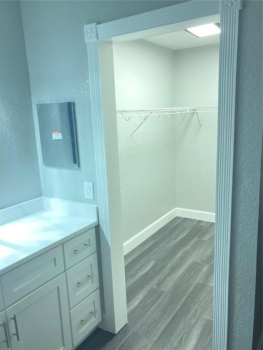 For Rent: $2,300 (3 beds, 2 baths, 1481 Square Feet)