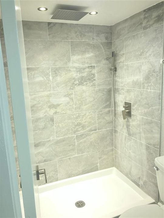 For Rent: $2,300 (3 beds, 2 baths, 1481 Square Feet)