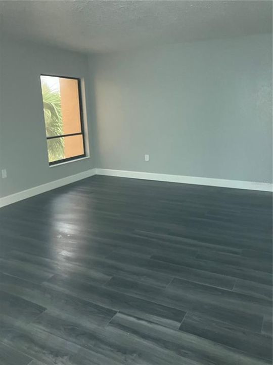 For Rent: $2,300 (3 beds, 2 baths, 1481 Square Feet)