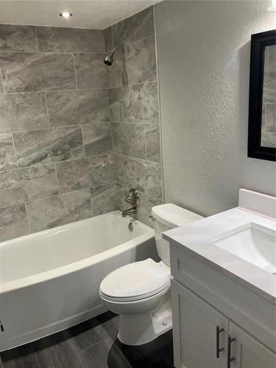 For Rent: $2,300 (3 beds, 2 baths, 1481 Square Feet)