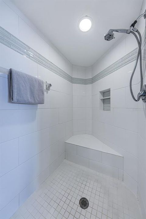 На продажу: $439,000 (3 спален, 2 ванн, 1800 Квадратных фут)