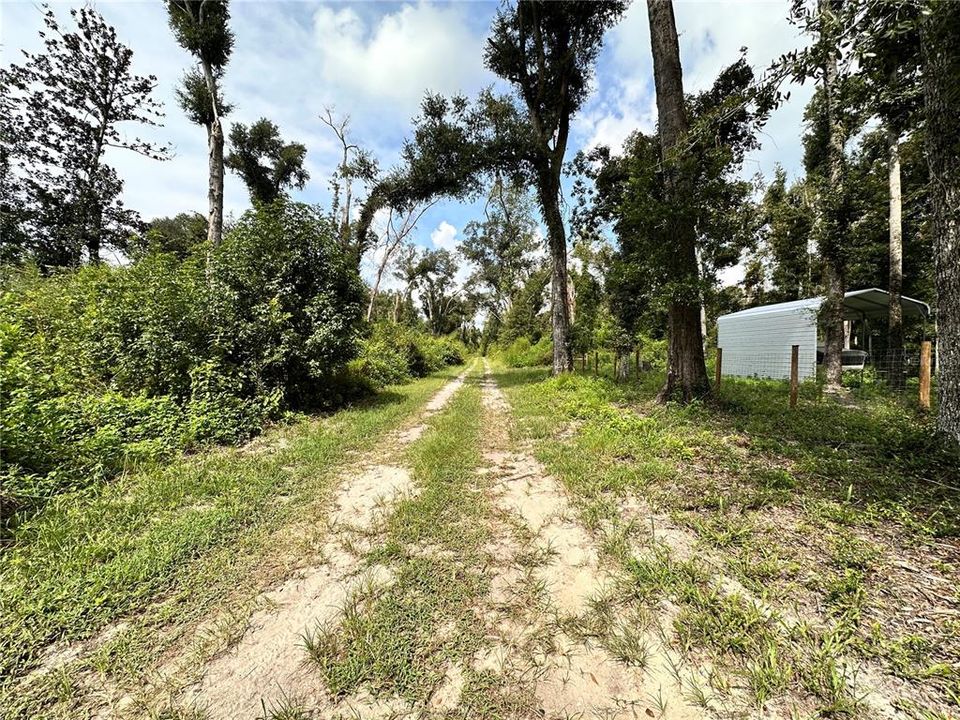 На продажу: $30,000 (1.10 acres)