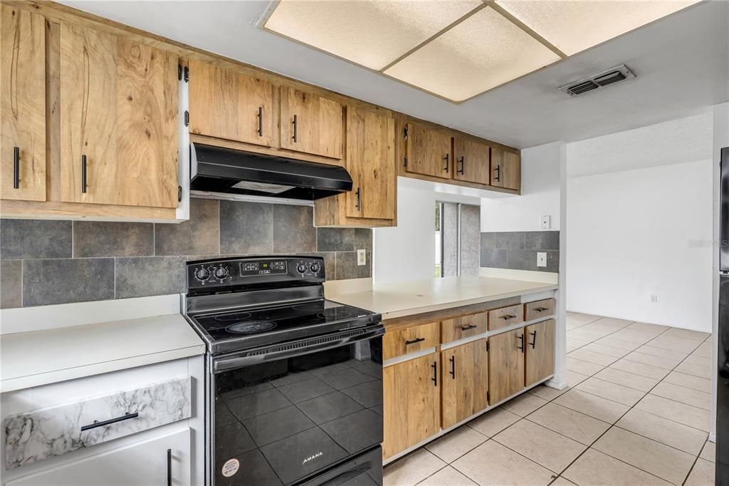 En Venta: $120,000 (2 camas, 2 baños, 922 Pies cuadrados)