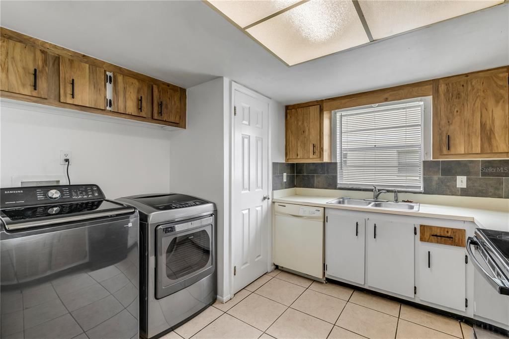 En Venta: $120,000 (2 camas, 2 baños, 922 Pies cuadrados)