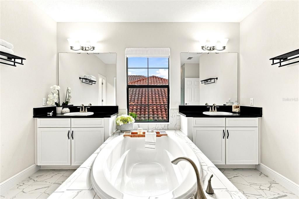 En Venta: $1,399,000 (5 camas, 4 baños, 4218 Pies cuadrados)