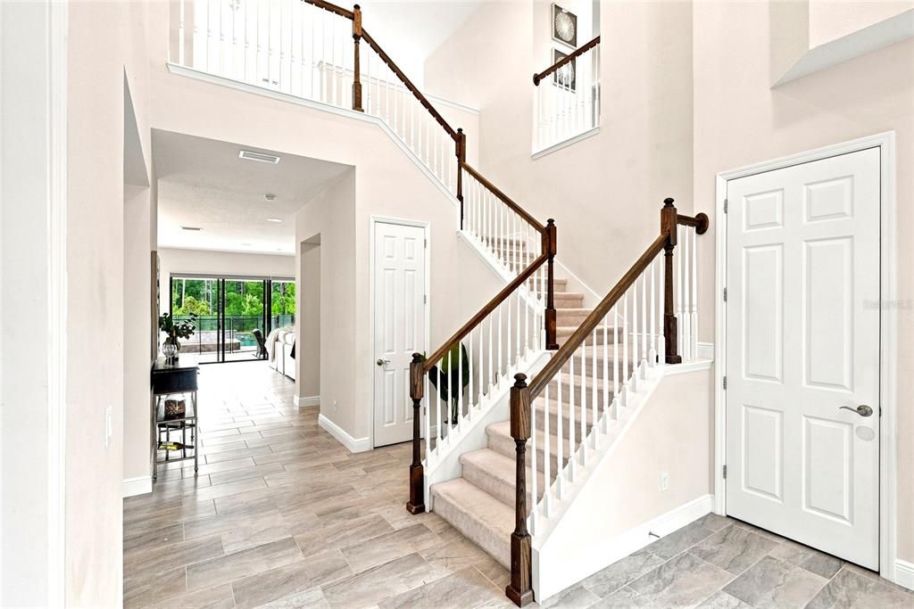 En Venta: $1,399,000 (5 camas, 4 baños, 4218 Pies cuadrados)