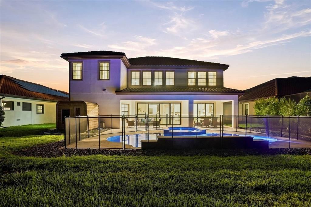 Activo con contrato: $1,399,000 (5 camas, 4 baños, 4218 Pies cuadrados)