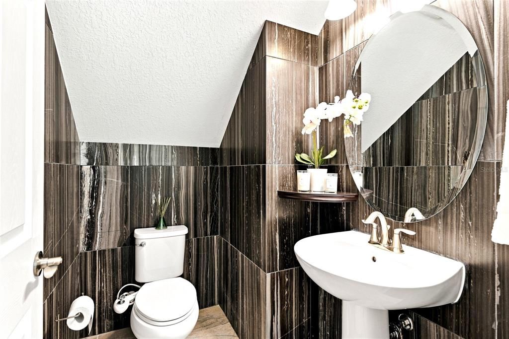 En Venta: $1,399,000 (5 camas, 4 baños, 4218 Pies cuadrados)