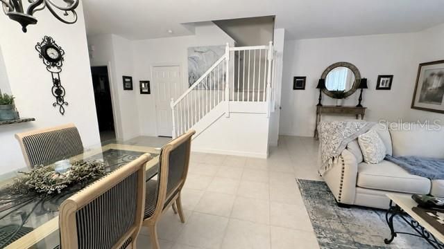 En Venta: $515,000 (3 camas, 2 baños, 1728 Pies cuadrados)
