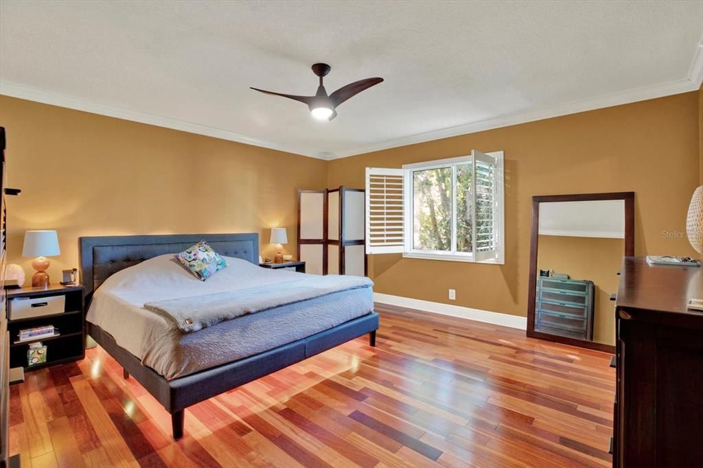 En Venta: $720,000 (4 camas, 3 baños, 3000 Pies cuadrados)