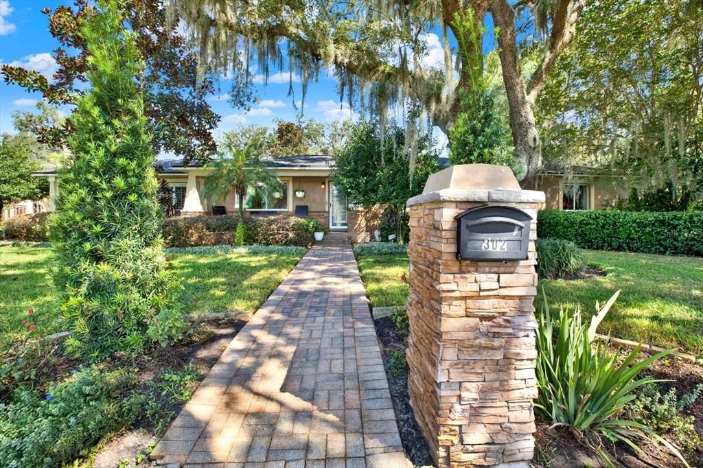 En Venta: $720,000 (4 camas, 3 baños, 3000 Pies cuadrados)