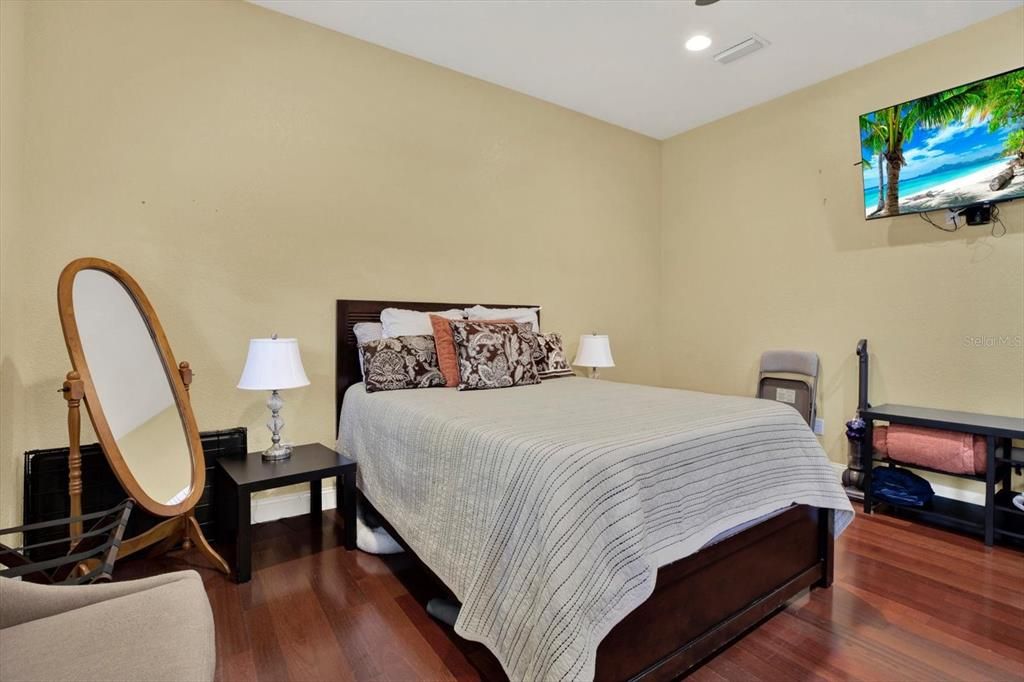 En Venta: $720,000 (4 camas, 3 baños, 3000 Pies cuadrados)