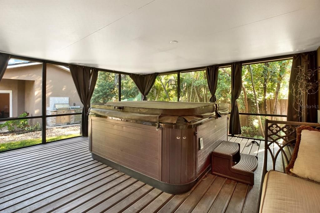 En Venta: $720,000 (4 camas, 3 baños, 3000 Pies cuadrados)