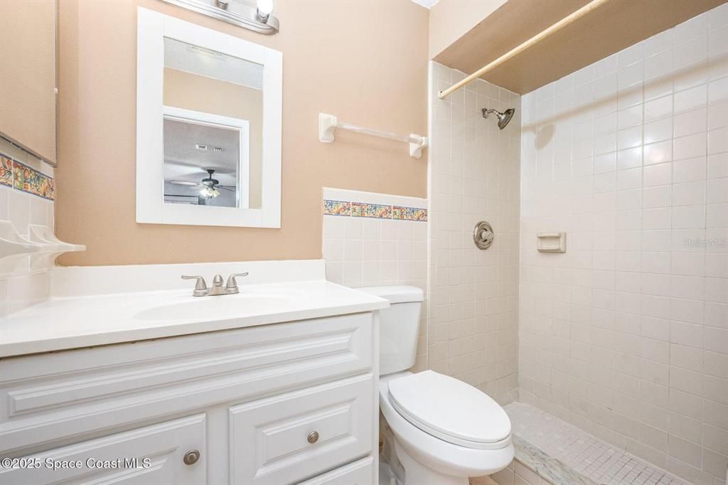 For Sale: $289,900 (3 beds, 2 baths, 1164 Square Feet)