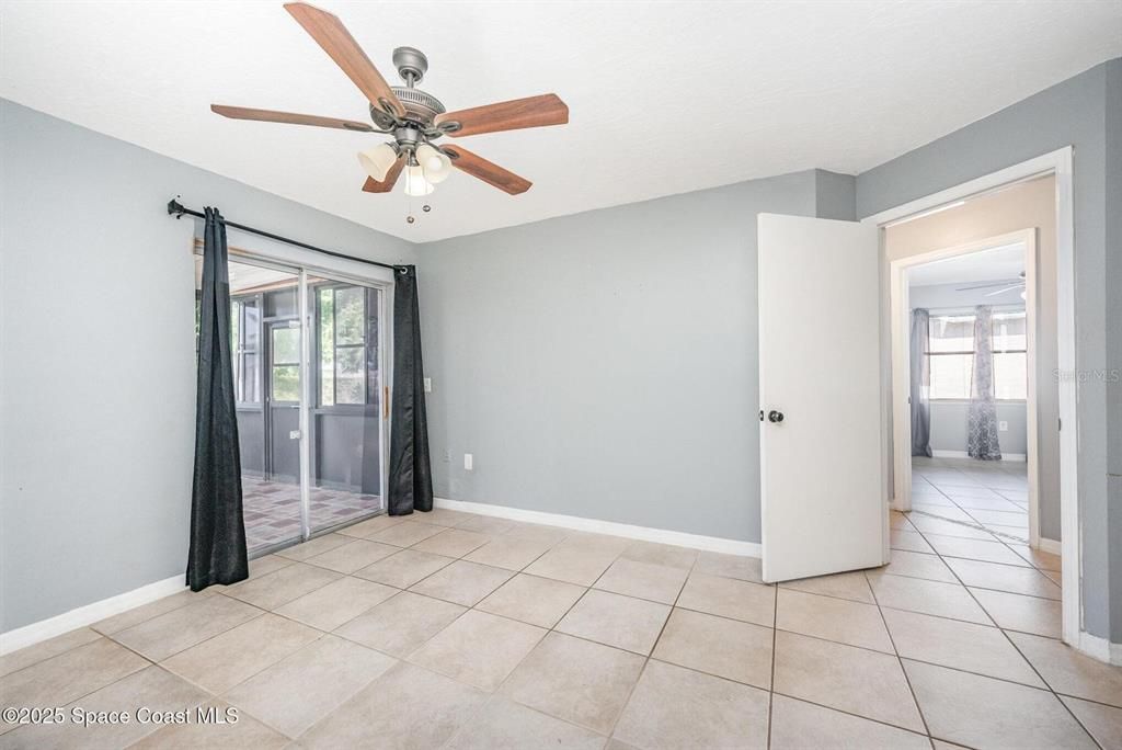 For Sale: $289,900 (3 beds, 2 baths, 1164 Square Feet)